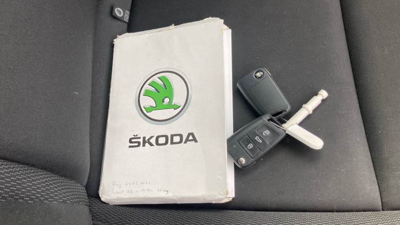 Skoda Karoq 2.0 TDI [150] SE Drive 5dr Diesel Estate